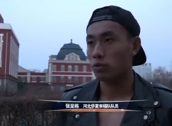 据《长安伏妖》总制片人张炜透露,影片从前期项目孵化、演员阵容确认选到开机拍摄,前前后后历经了三年时间,可谓匠心之作